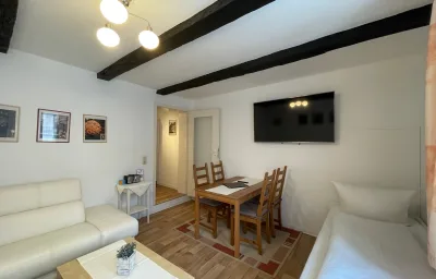 Apartment (No10)
