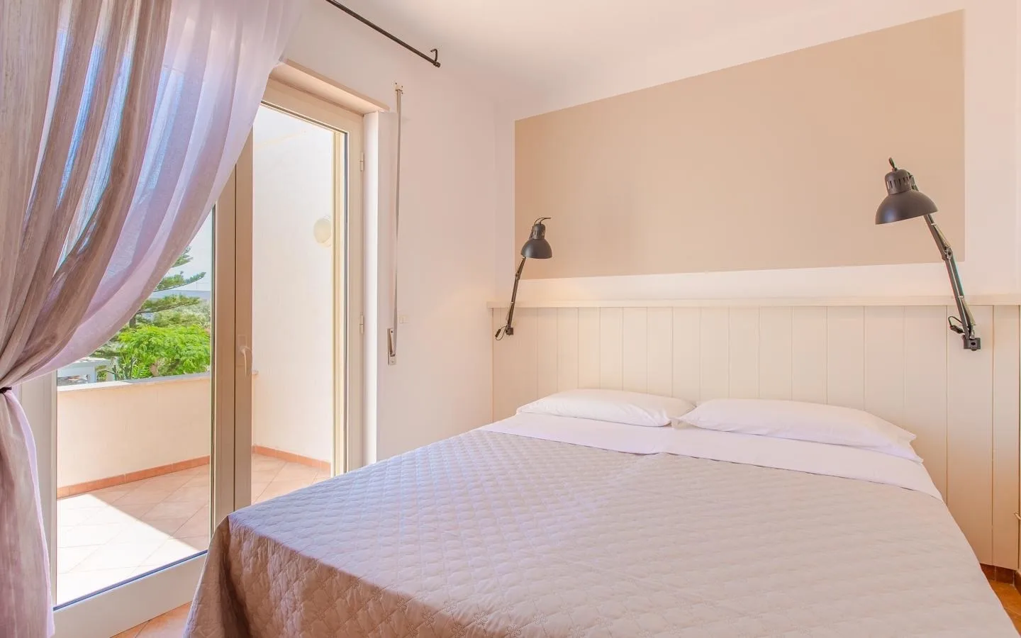 Villa La Mezza Luna am Strand