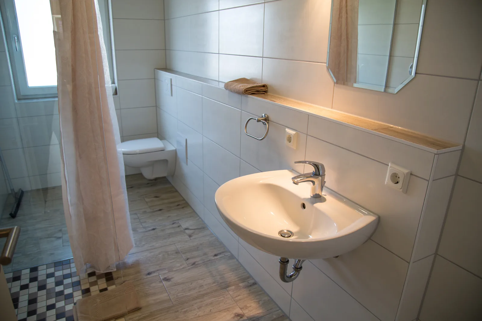 Gasthaus Lamm, Garni, Fewo 4 * bis 4 Personen, 235/236
