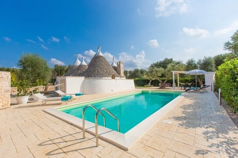 Trullo mit privatem Pool - umzäunter Garten