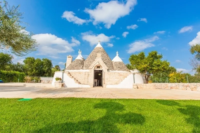 Trullo mit privatem Pool - umzäunter Garten