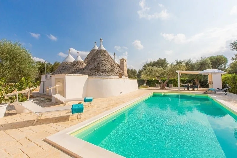Trullo mit privatem Pool - umzäunter Garten