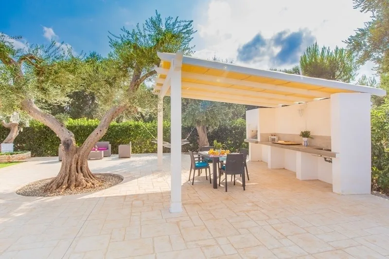 Trullo mit privatem Pool - umzäunter Garten