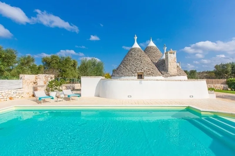 Trullo mit privatem Pool - umzäunter Garten