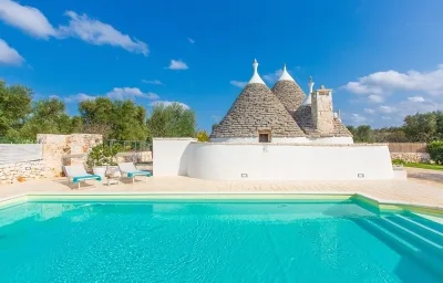 Trullo mit privatem Pool - umzäunter Garten