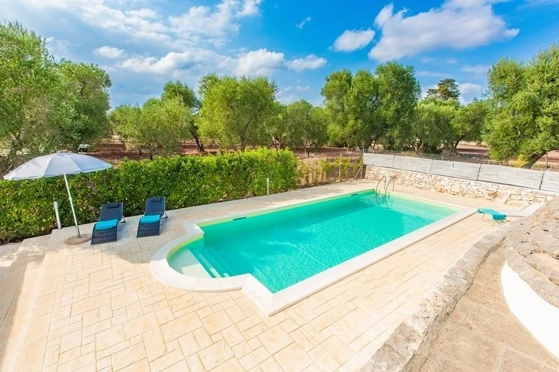 Trullo mit privatem Pool - umzäunter Garten