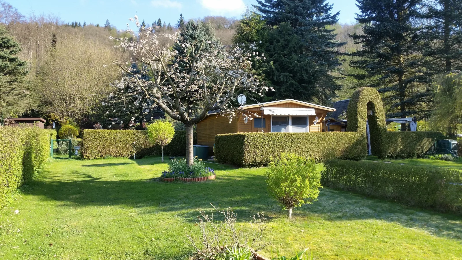 Poolhaus im Südharz