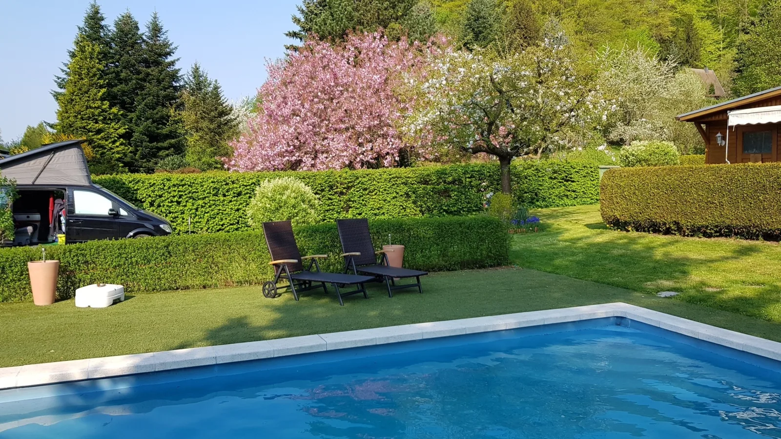 Poolhaus im Südharz