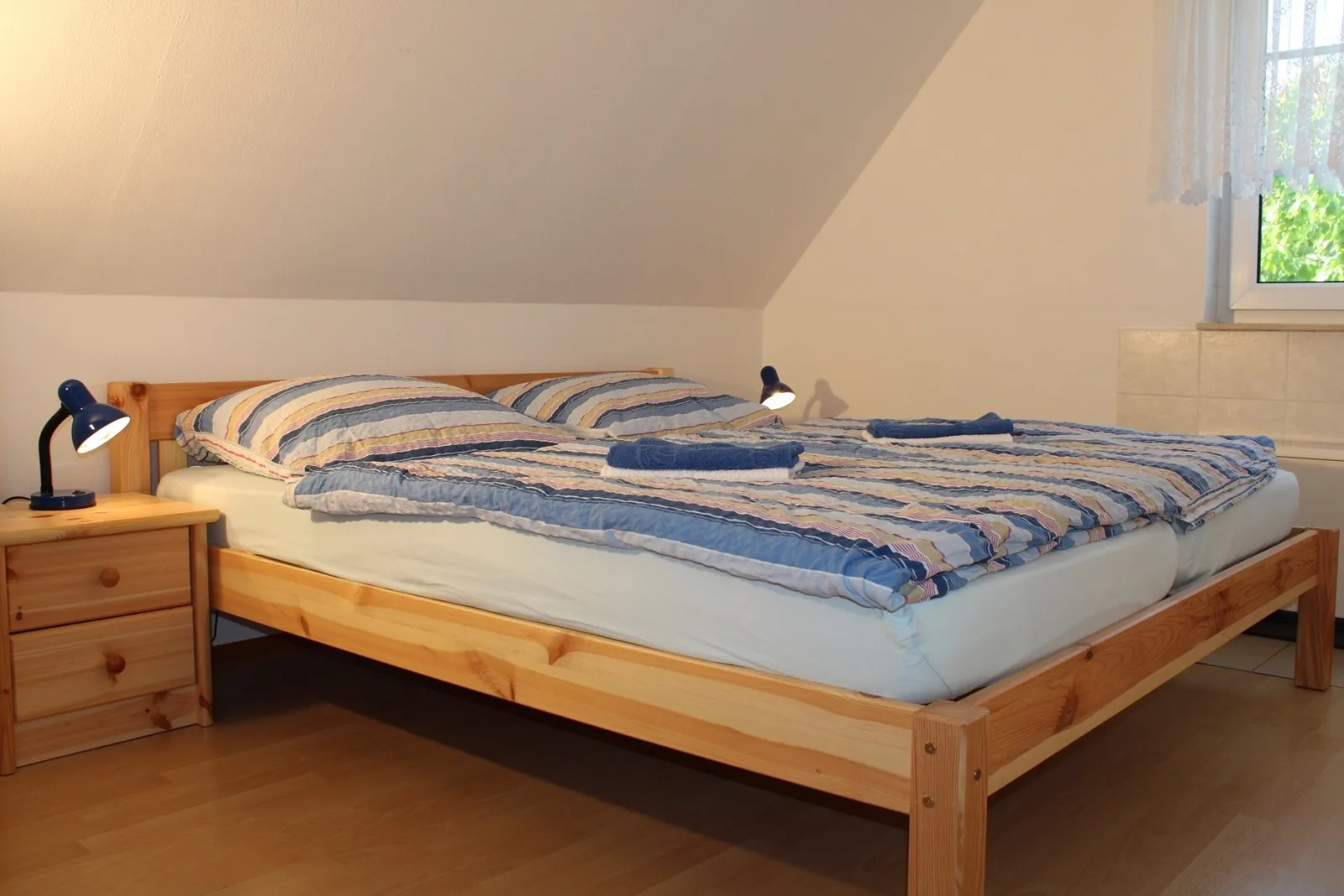 Landhaus am Teich - Saaler - Bodden - Ferienwohnung blau