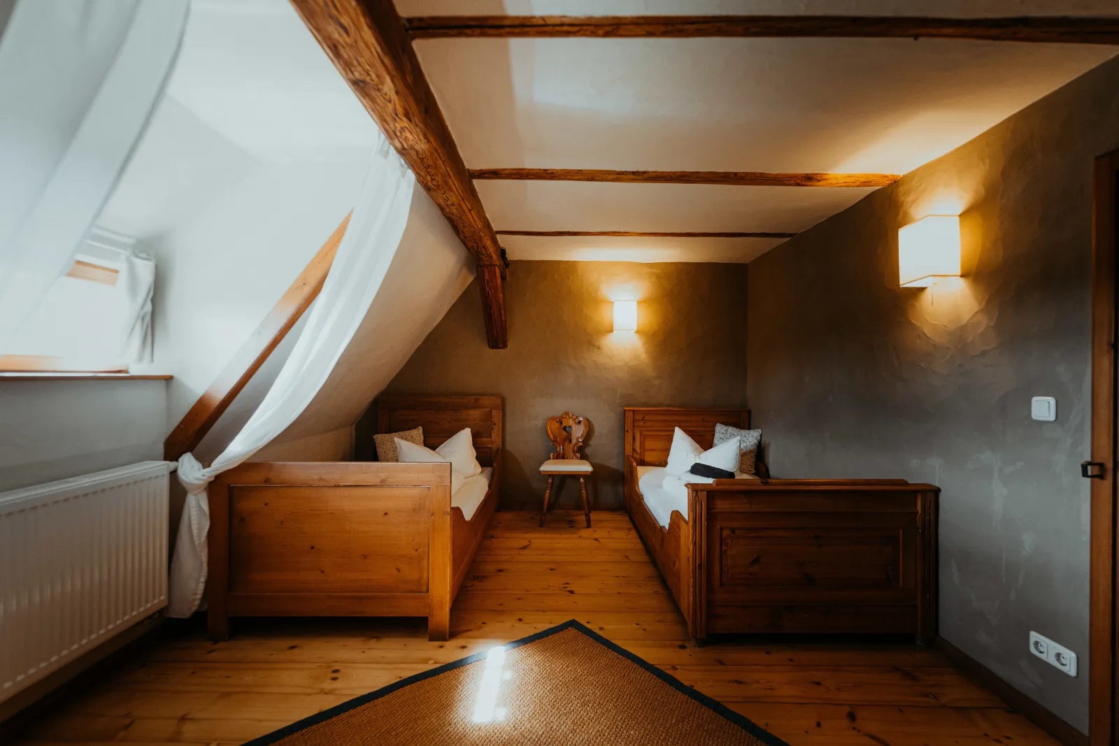 Urlaub im historischen Rittergut Positz aus dem 16. Jahrhundert - Außergewöhnliche Ferienwohnung für  8 - 10 Personen