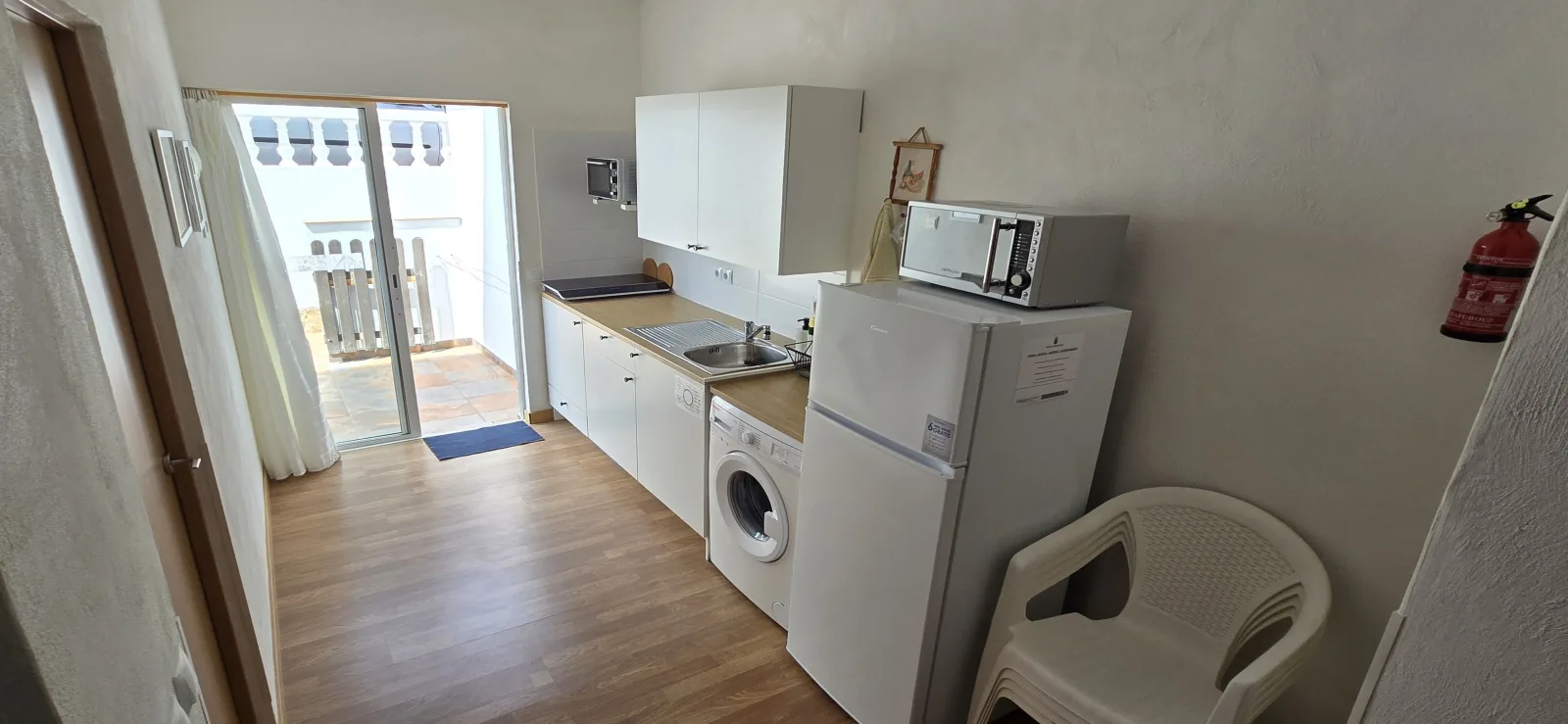 2 Schlafzimmer - ruhige Lage - Pool - Parkplatz