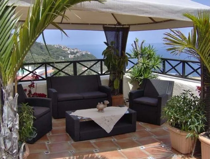 Penthousewohnung mit Balkon - F4158