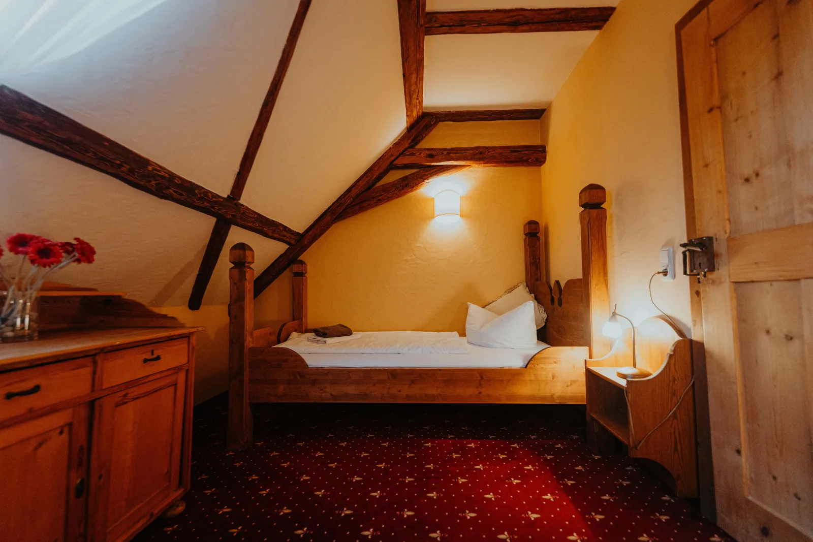 Urlaub im historischen Rittergut Positz aus dem 16. Jahrhundert - Außergewöhnliche Ferienwohnung für  4 - 6 Personen