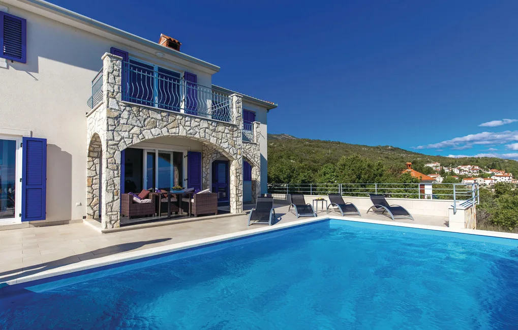 VillaBlu1 Doppelhaushälfte Seaview, Pool