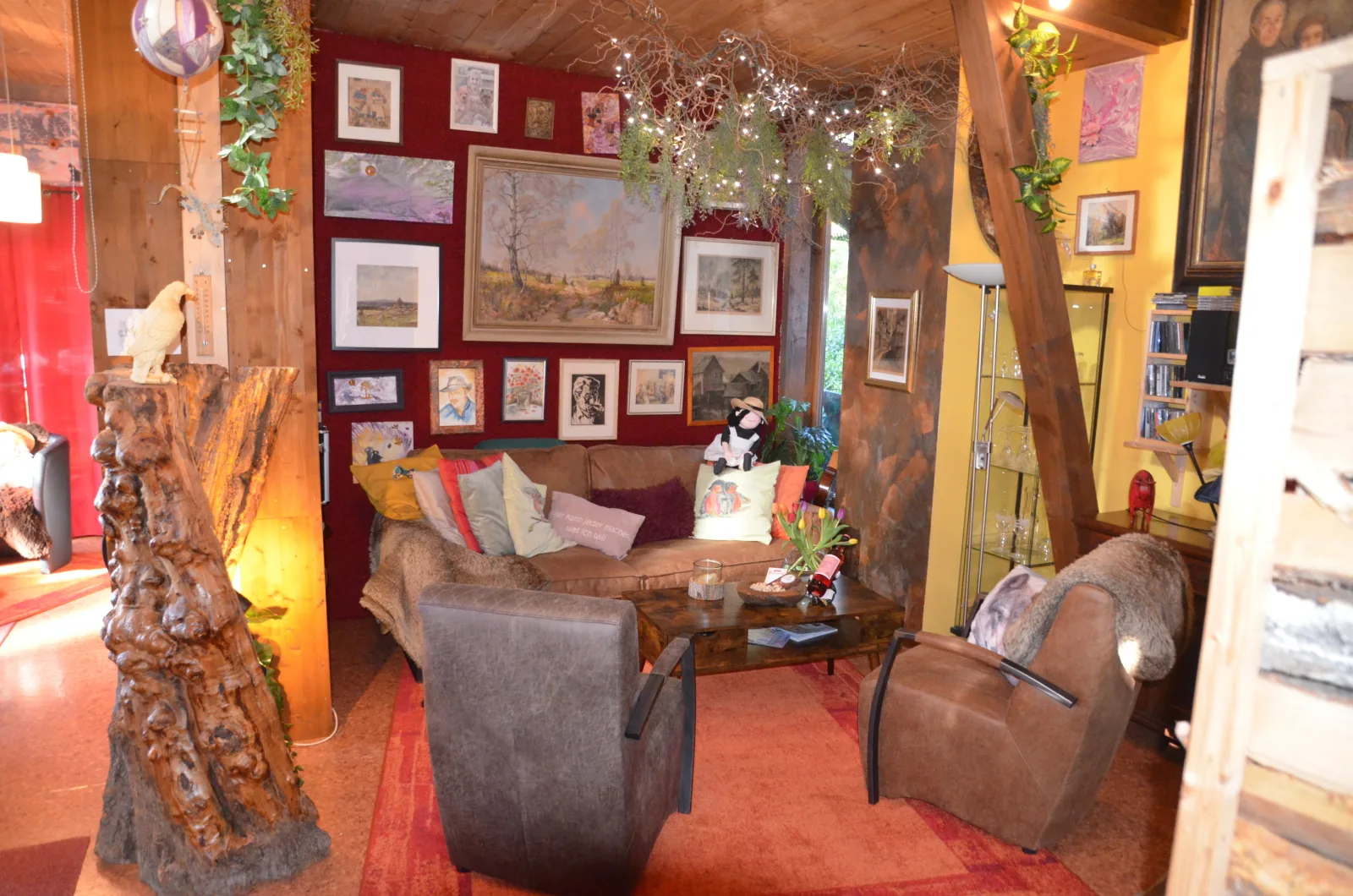 Rotes Kreativ-Ferienhaus