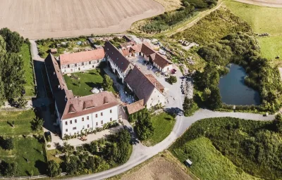 Urlaub im historischen Rittergut Positz aus dem 16. Jahrhundert - individuelle, lichtdurchflutete Romantikzimmer
