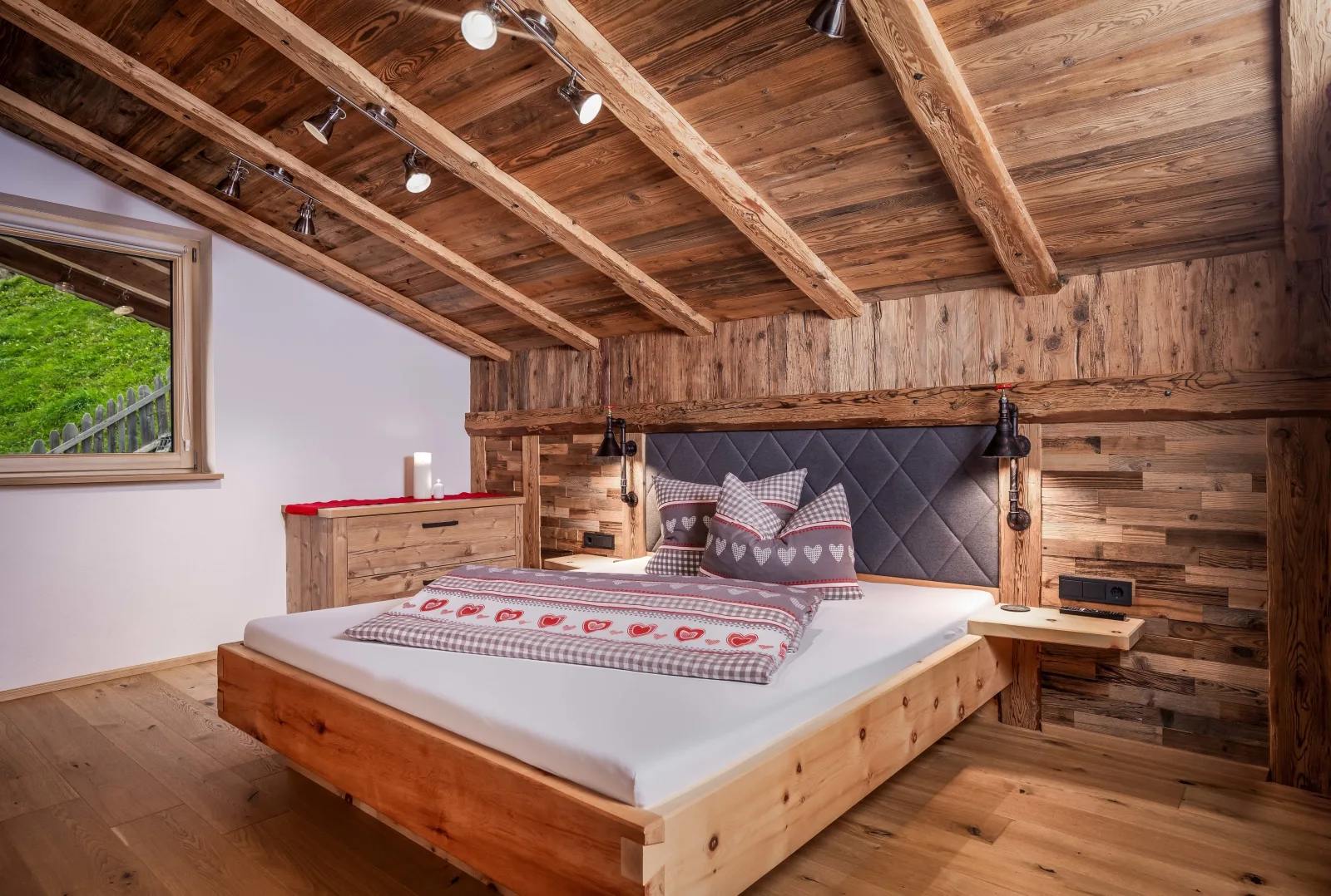 Alpen Chalet Wohnung "Rosa"