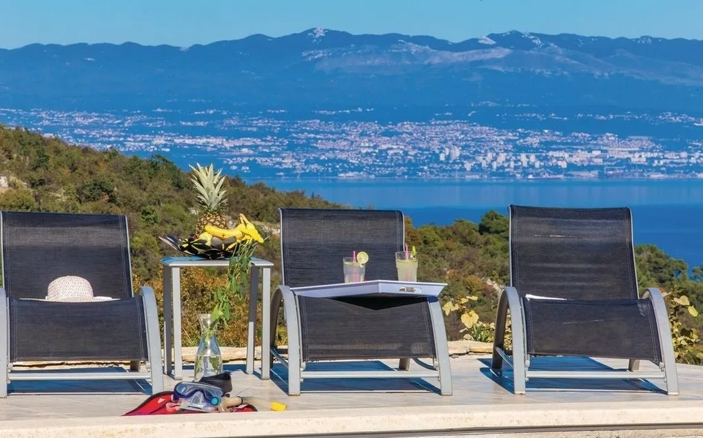 Gorgeous sea-view VillaSol with pool  & BBQ
