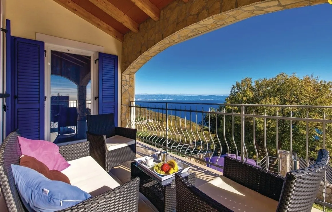 Gorgeous sea-view VillaSol with pool  & BBQ