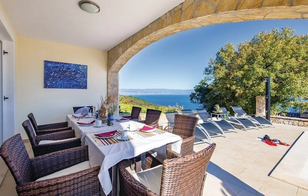 Gorgeous sea-view VillaSol with pool  & BBQ