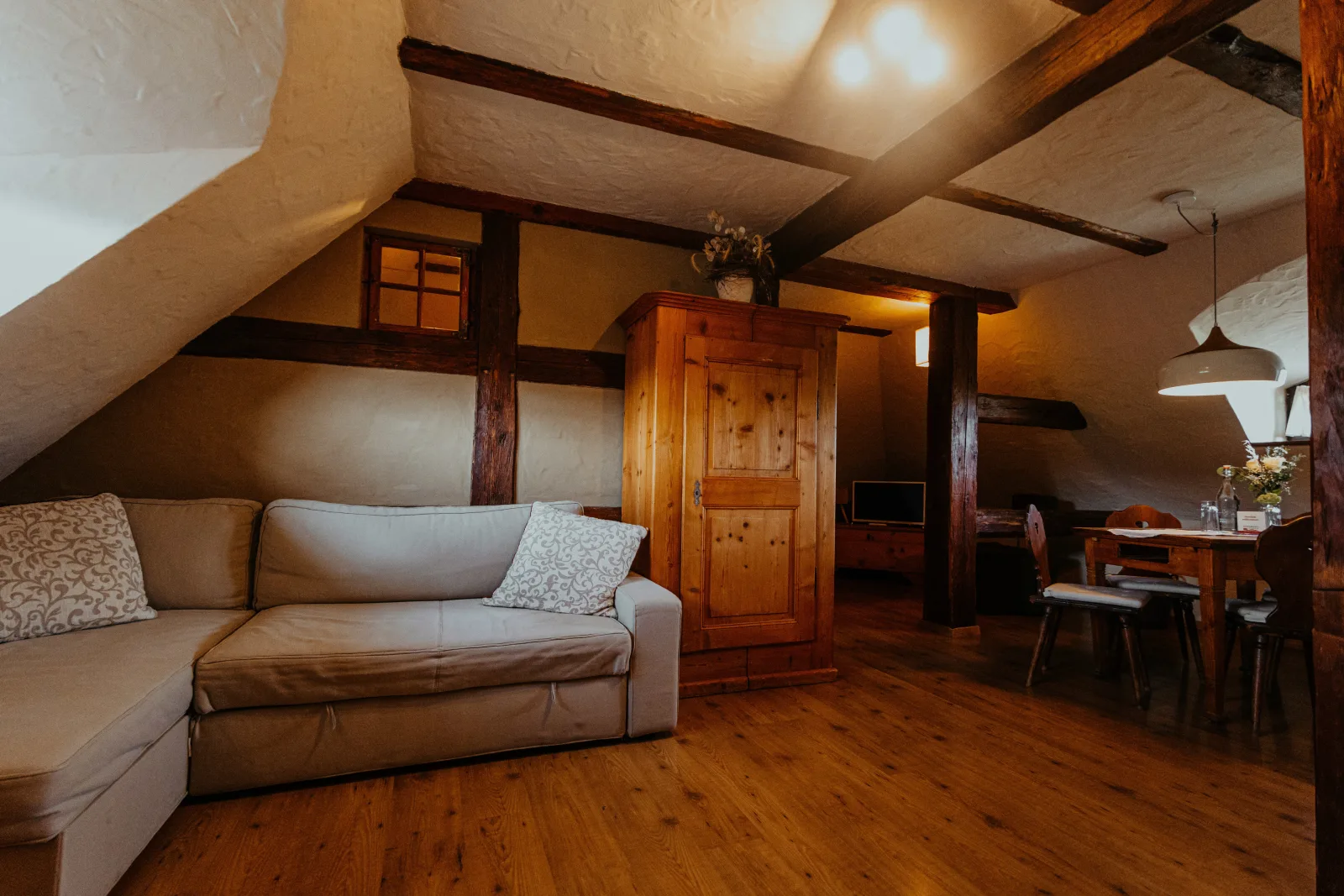 Urlaub im historischen Rittergut Positz aus dem 16. Jahrhundert - individuelles Apartment für 2 bis 4 Personen