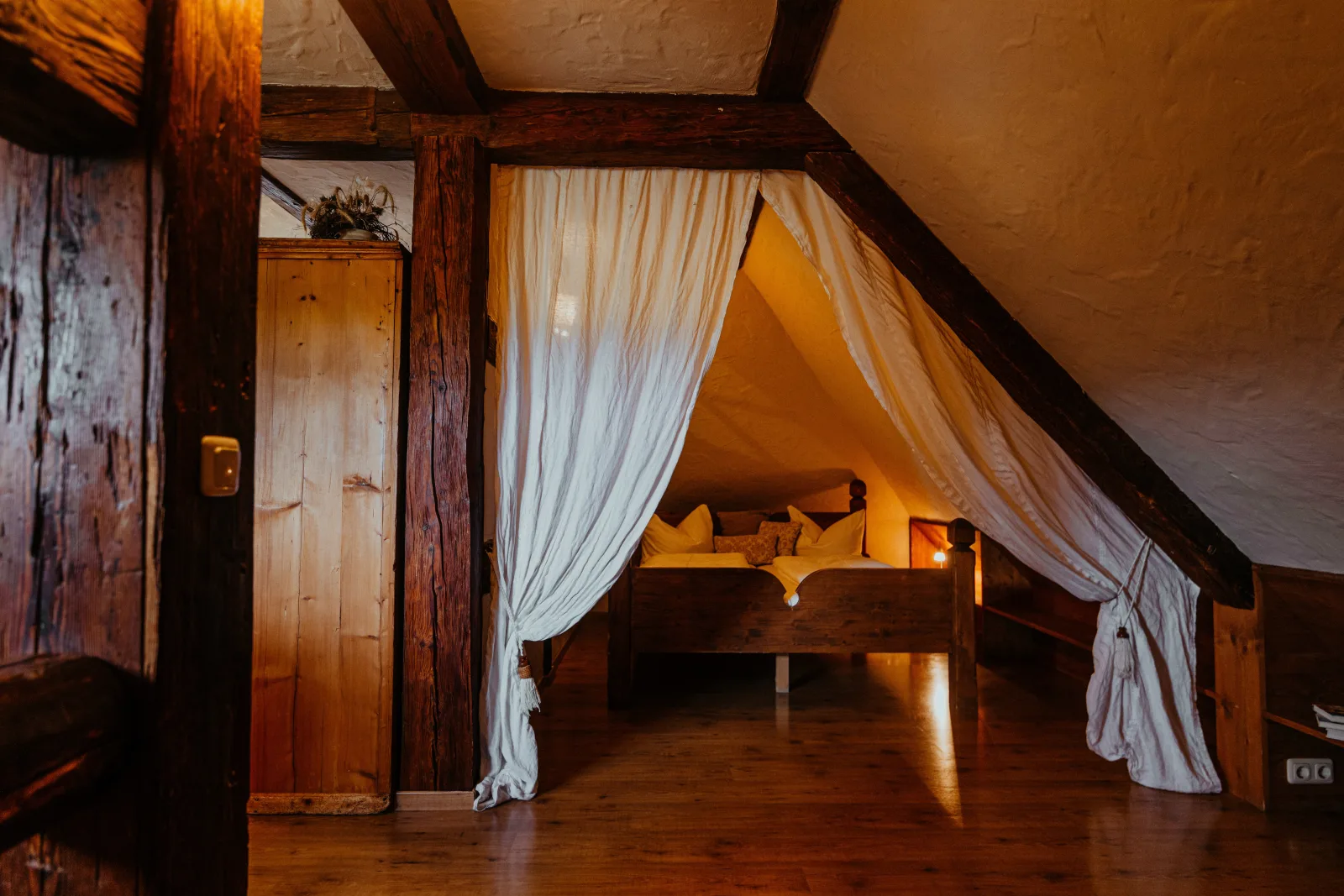 Urlaub im historischen Rittergut Positz aus dem 16. Jahrhundert - individuelles Apartment für 2 bis 4 Personen