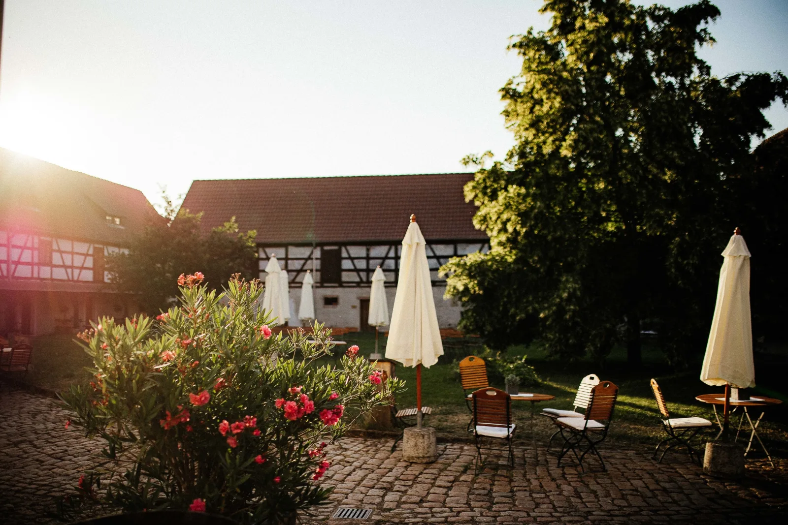 Urlaub im historischen Rittergut Positz aus dem 16. Jahrhundert - Außergewöhnliche Ferienwohnung für  4 - 6 Personen