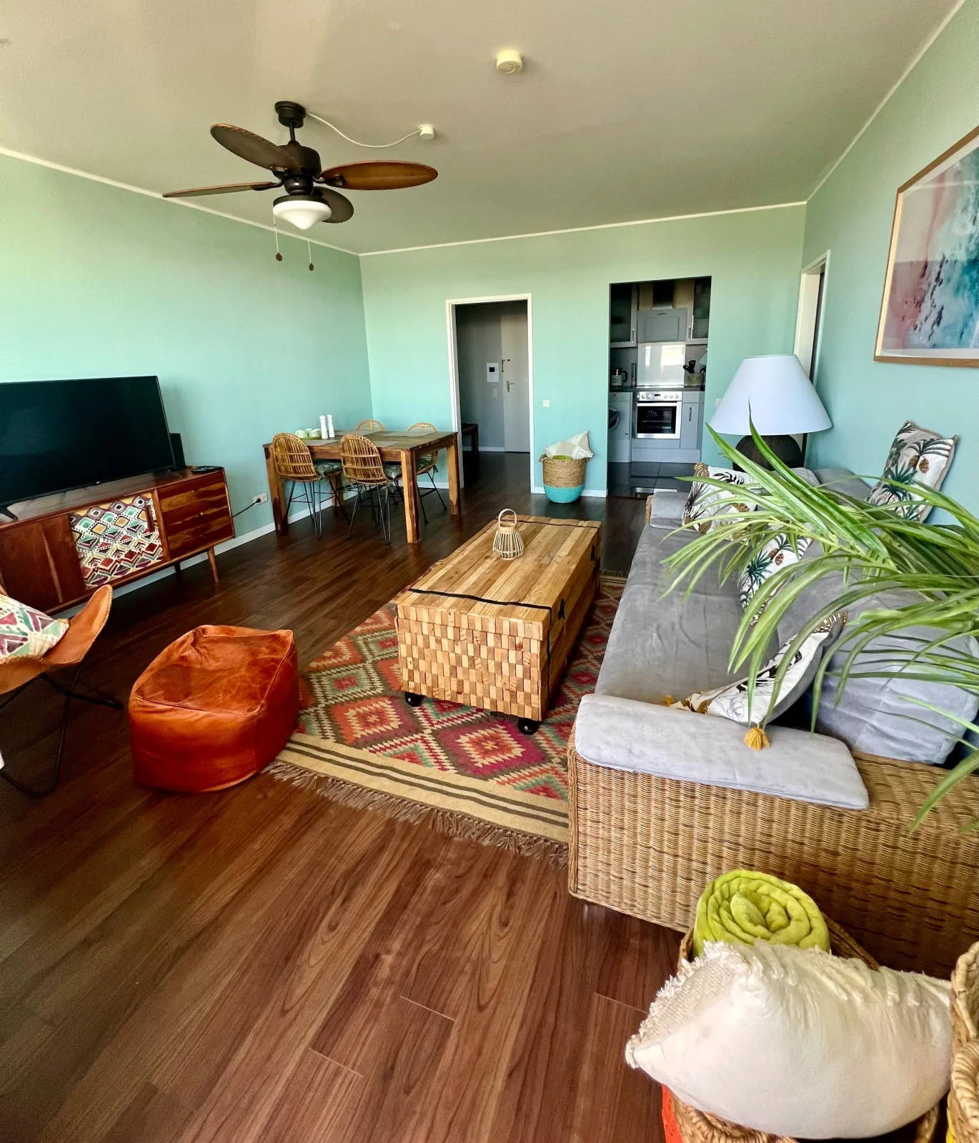 COAST HOUSE Moana