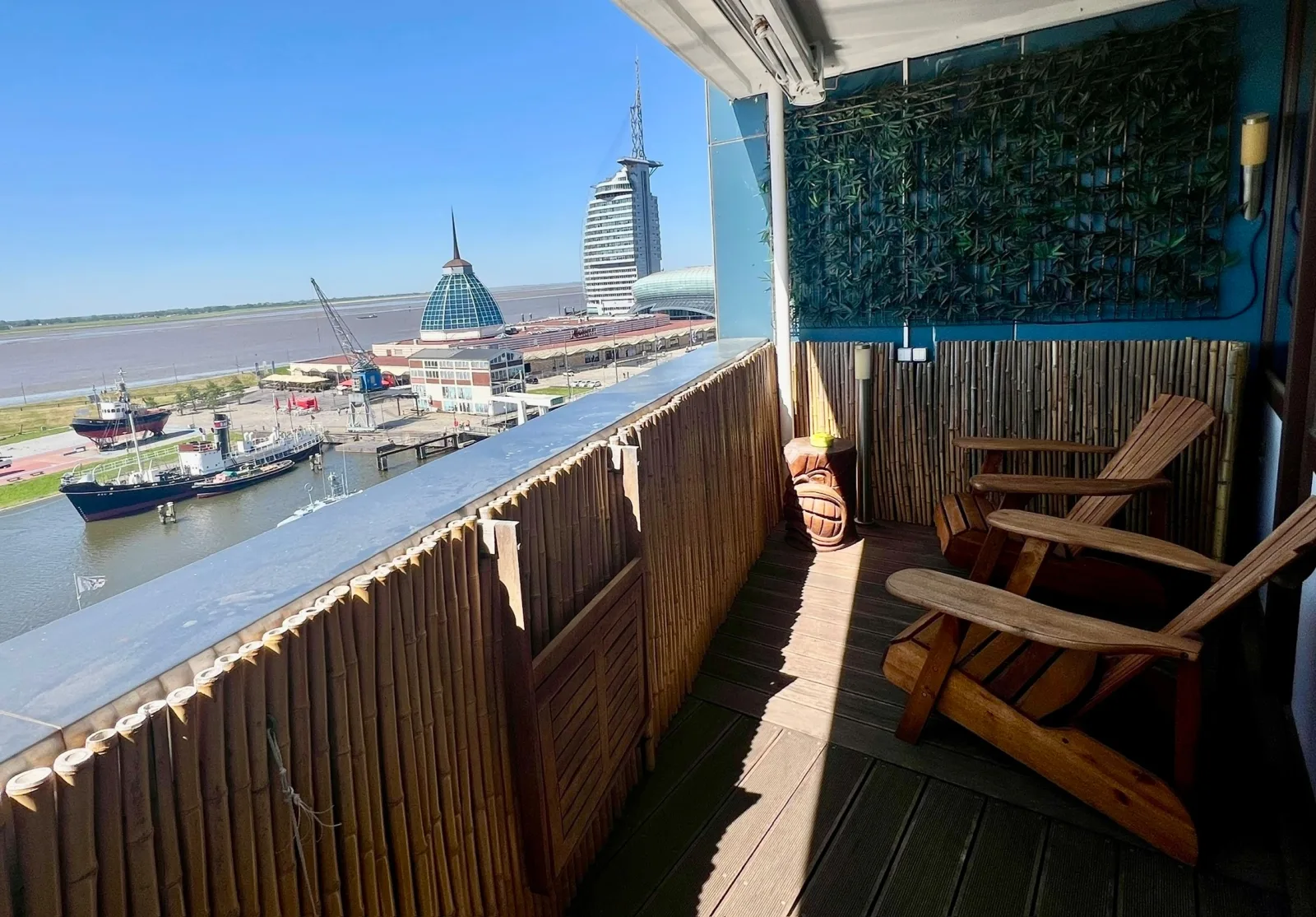 COAST HOUSE Moana