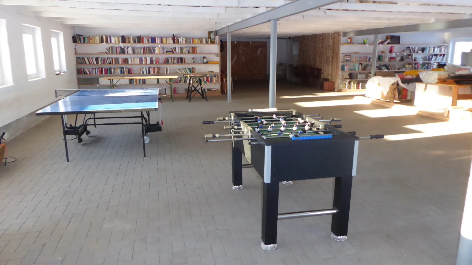 Gut Rattelvitz, Galerie F WEST