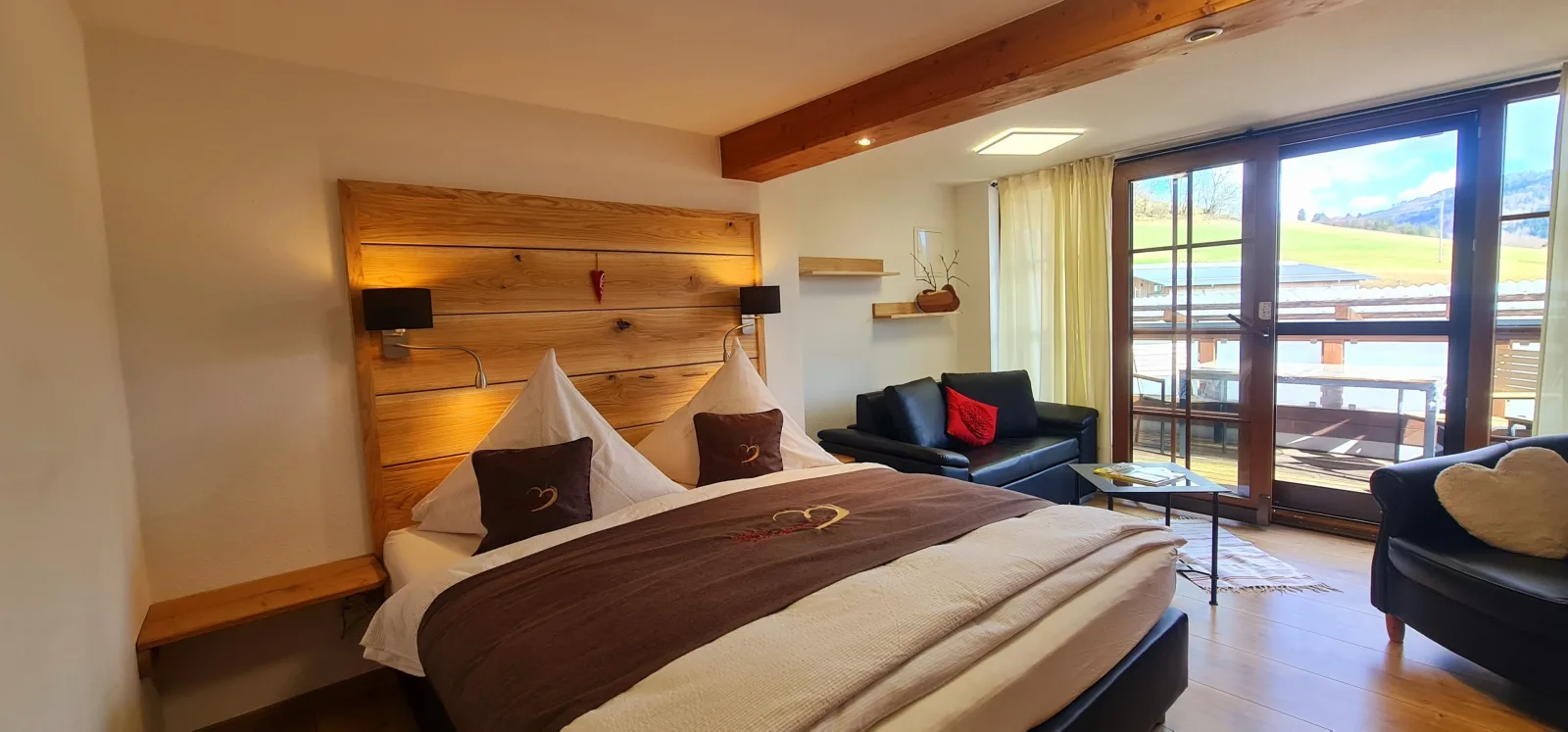 Gästehaus Holzer Kreuz - Ferienwohnung "Narzisse"