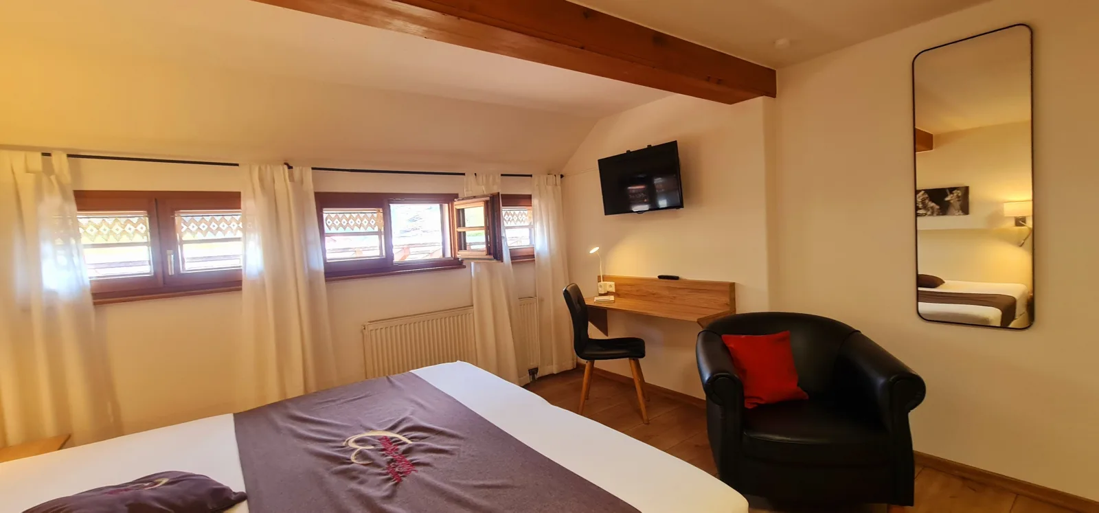 Gästehaus Holzer Kreuz - Ferienwohnung "Narzisse"