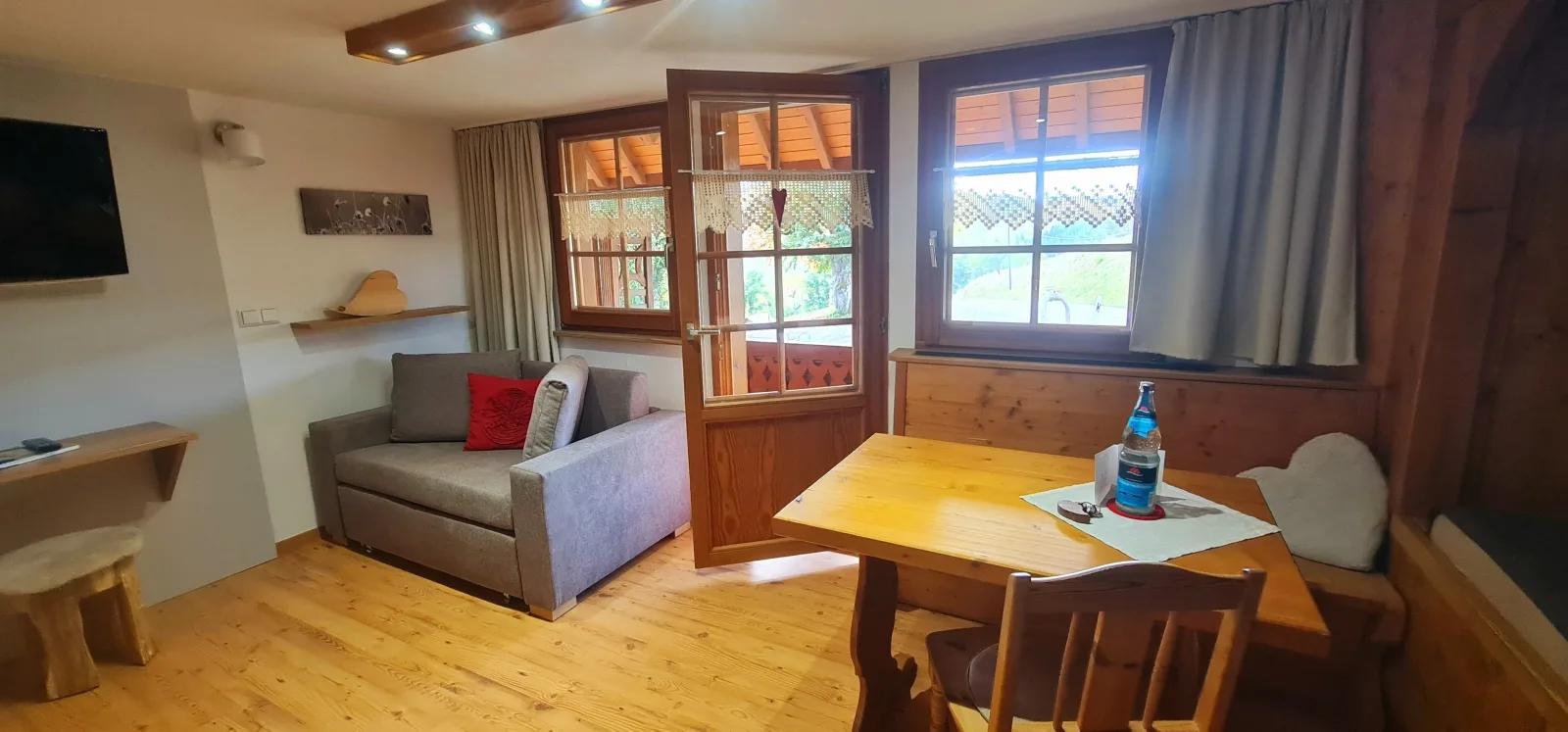Gästehaus Holzer Kreuz -Ferienwohnung "Kornblume"