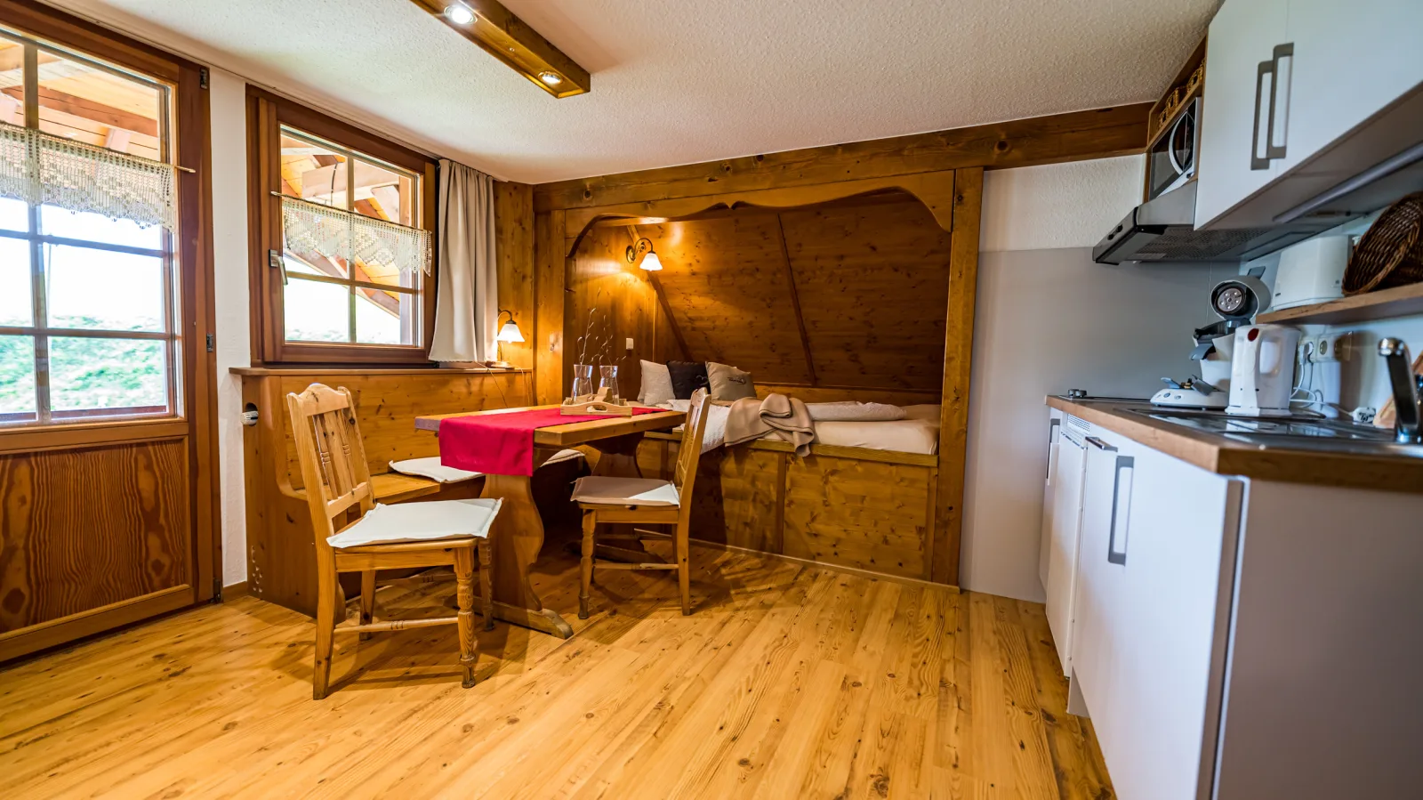 Gästehaus Holzer Kreuz -Ferienwohnung "Kornblume"