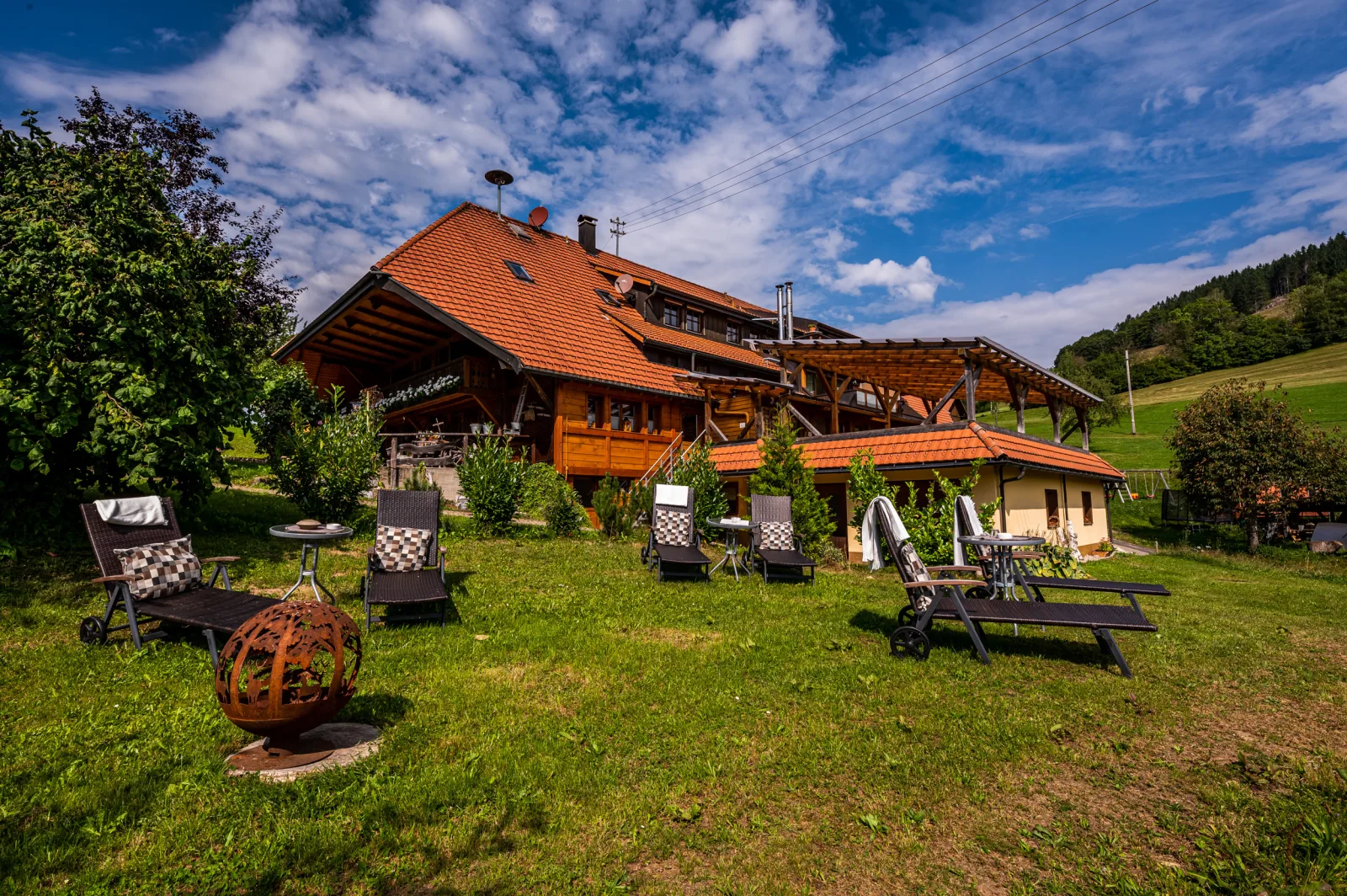 Gästehaus Holzer Kreuz -Ferienwohnung "Kornblume"