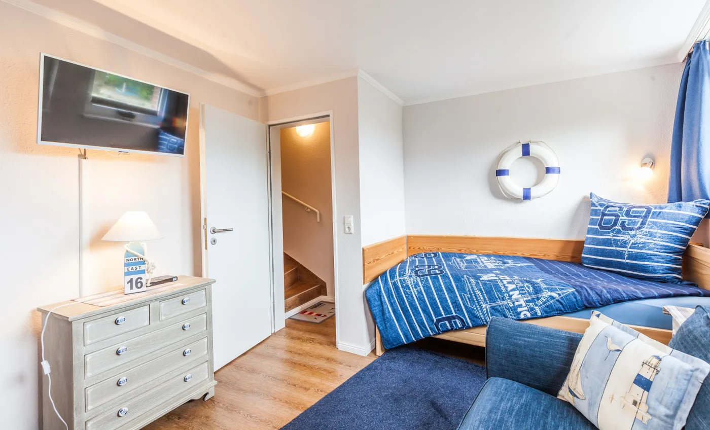 4 Sterne-Terrassen-Fewo "Heimathaven" direkt am Ostseestrand inkl. Schwimmbad