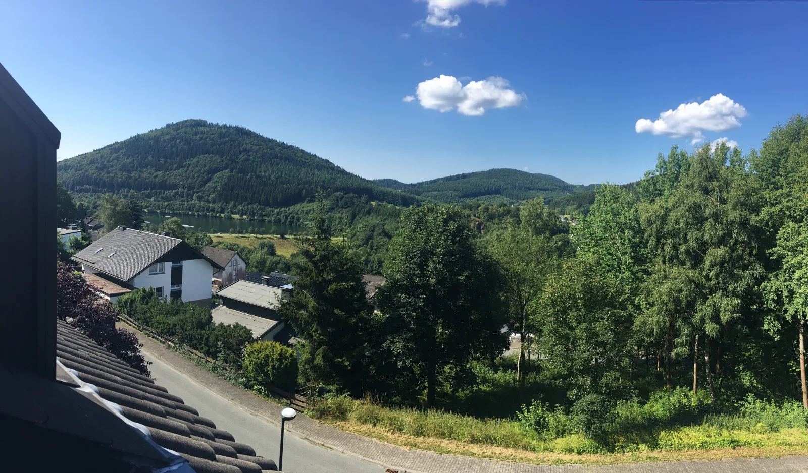 Berg- und Seeblick