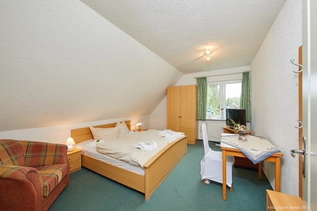 Doppelzimmer im Gästehaus "Unter den Linden"