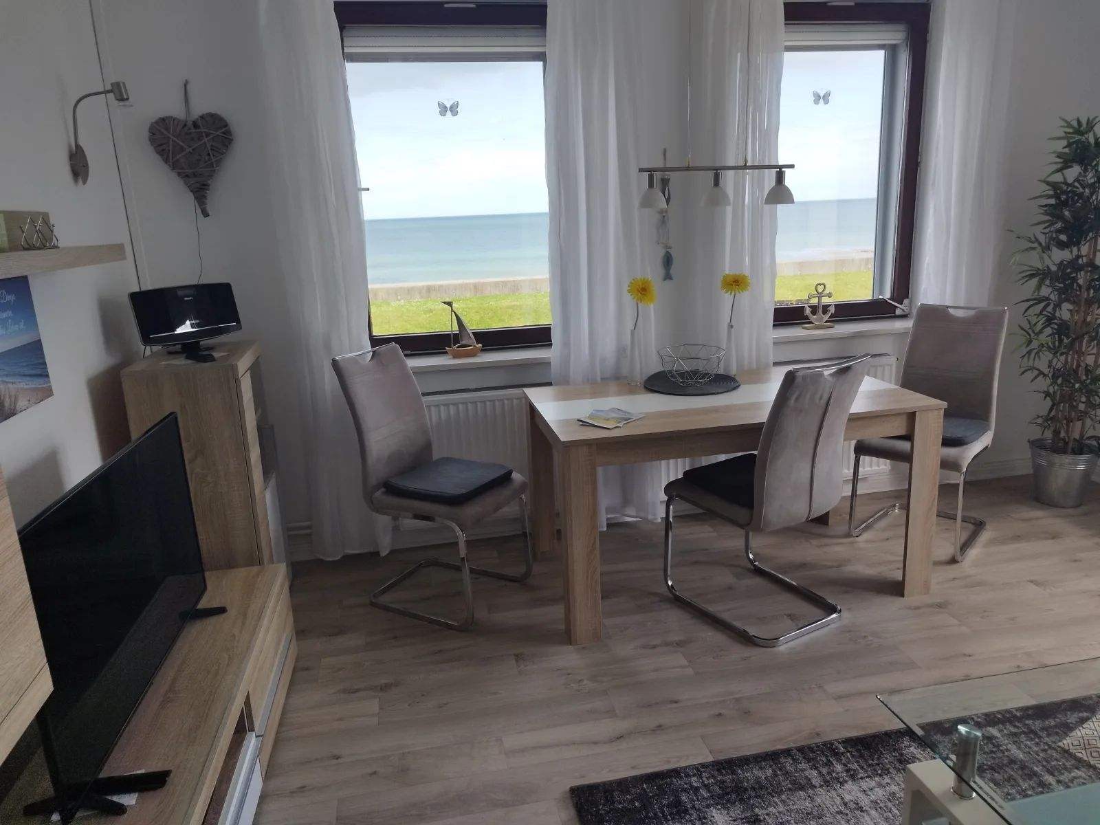 Wohnung mit Meerblick, Box-Bett, Süd- Balkon, eig. Parkplatz, Glasfaser