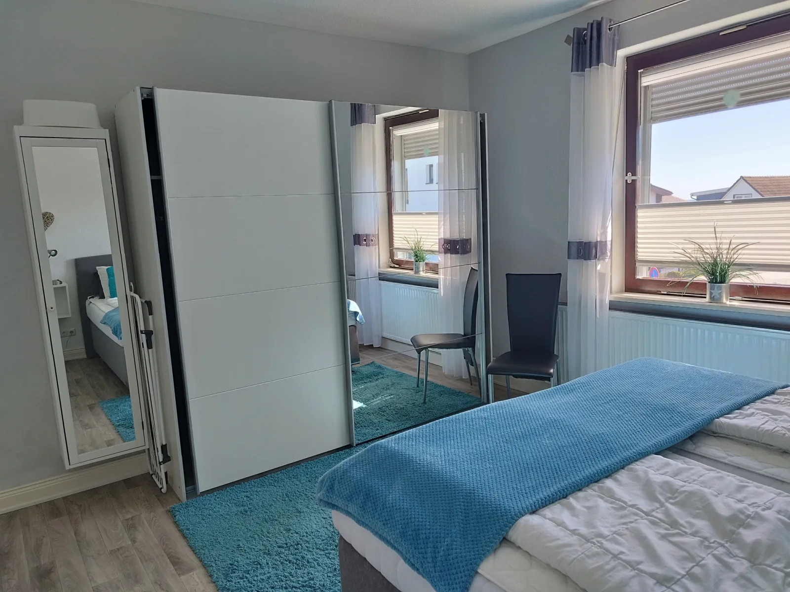 Wohnung mit Meerblick, Box-Bett, Süd- Balkon, eig. Parkplatz, Glasfaser