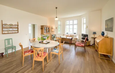 Ferienwohnung 3 mit gr. Terrasse und Wasserblick