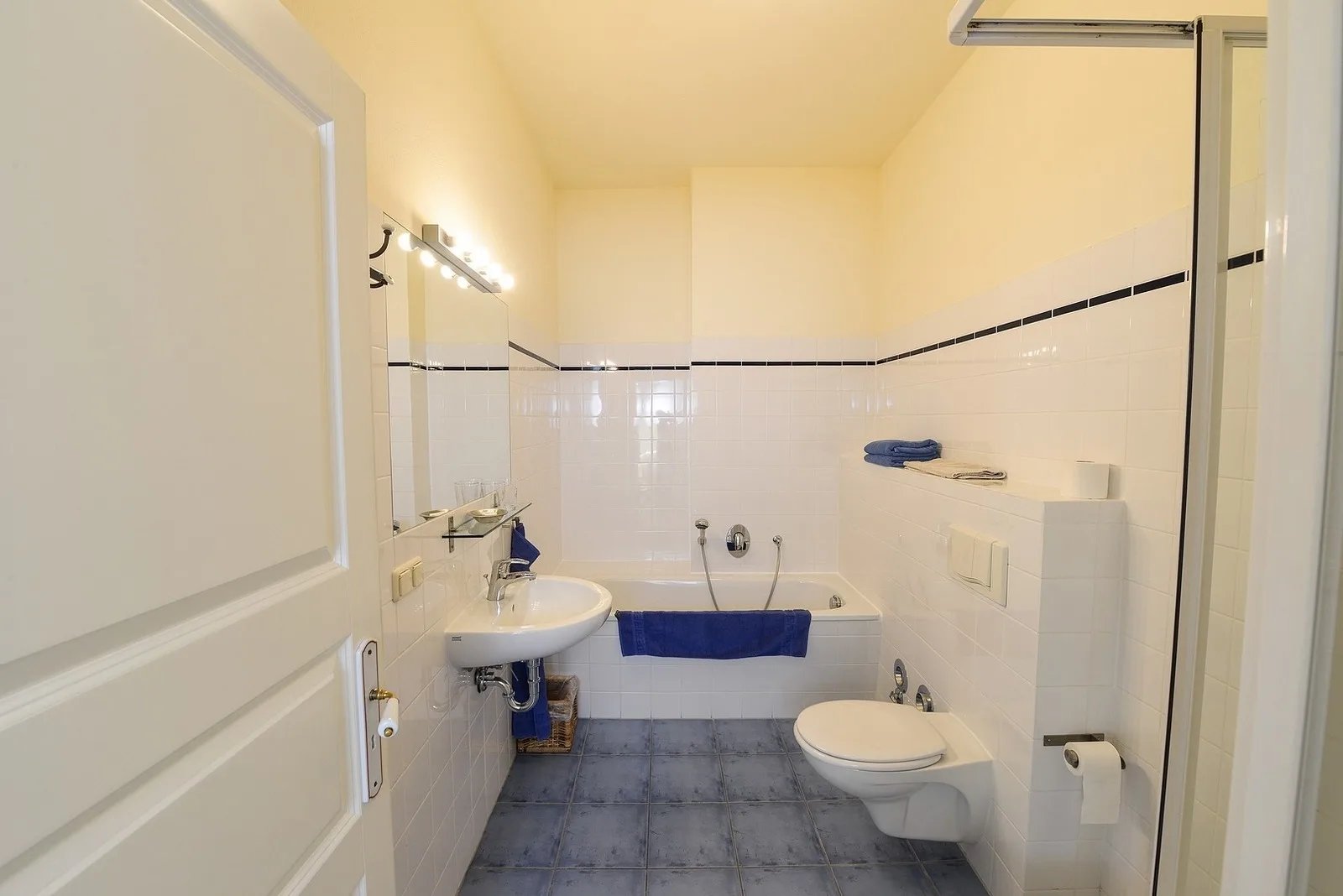 Ferienwohnung 4  Gut Grubnow  Wasserblick
