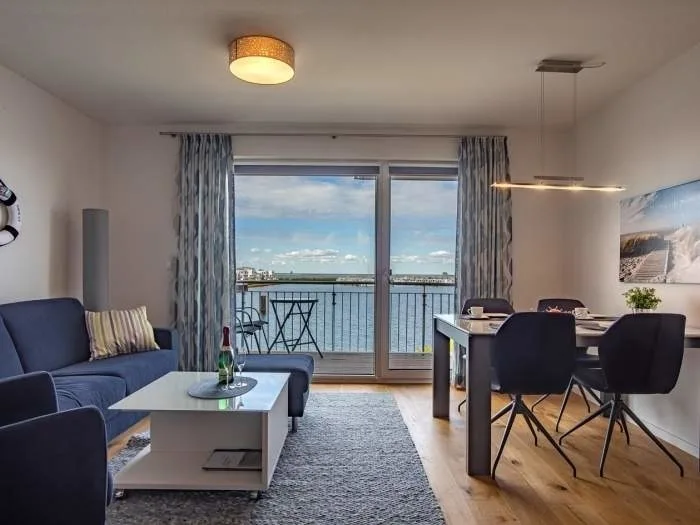 Hafenwohnung mit Balkon - F7517
