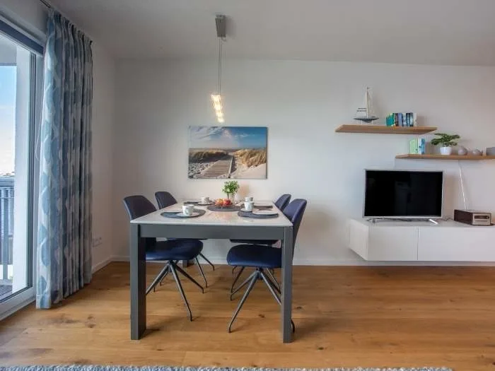Hafenwohnung mit Balkon - F7517