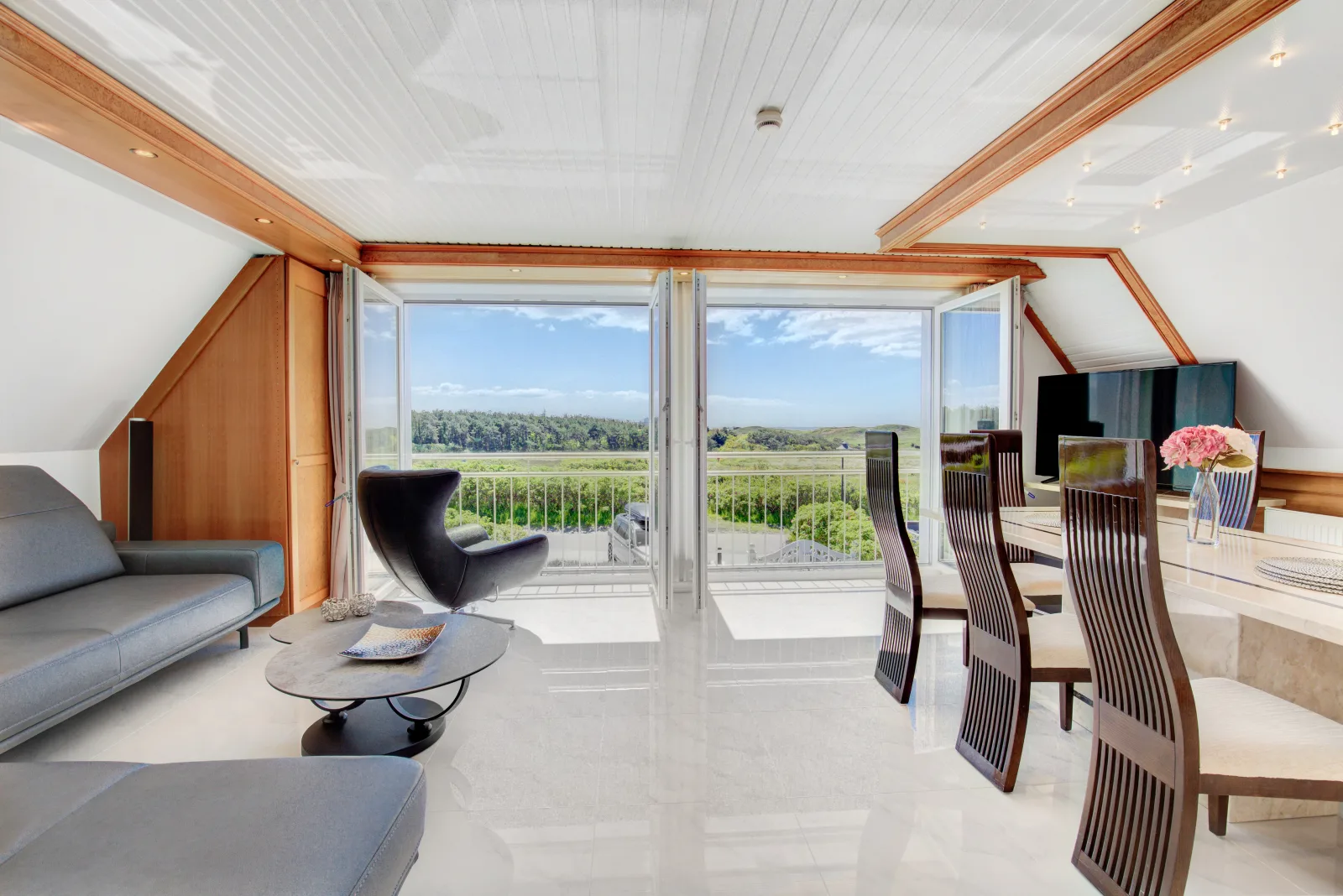 F2 im Haus am Meer