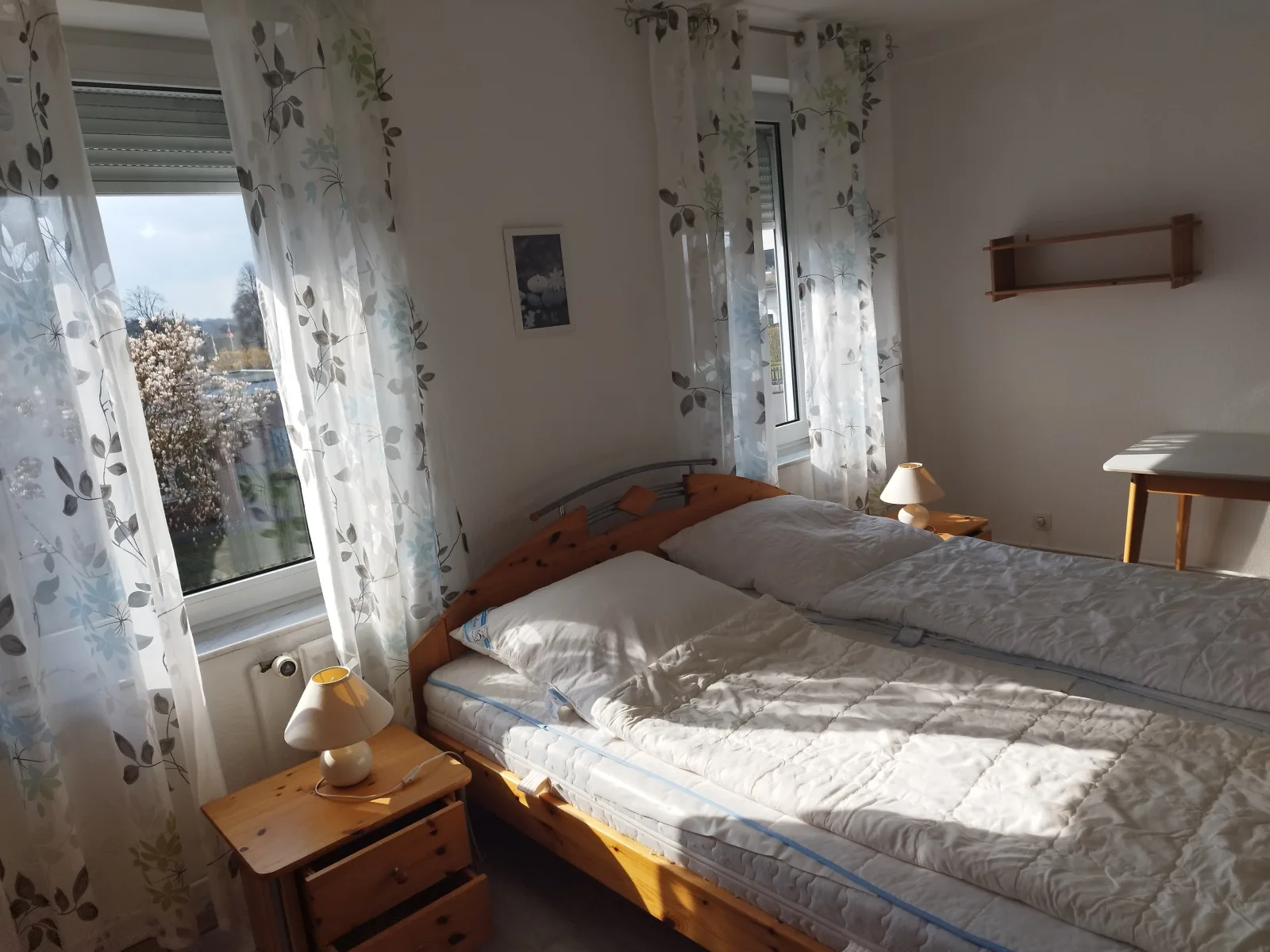Sonnige Fewo m. Doppelbett u. Schlafcouch, Safe
