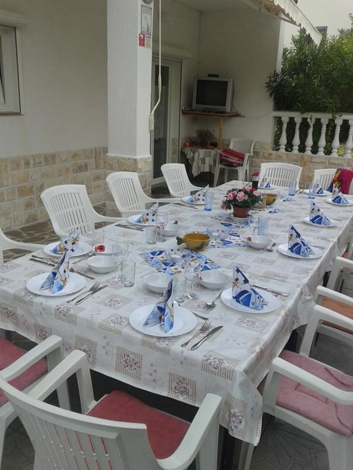 Apartment Daisy- excellent location close to Rab
