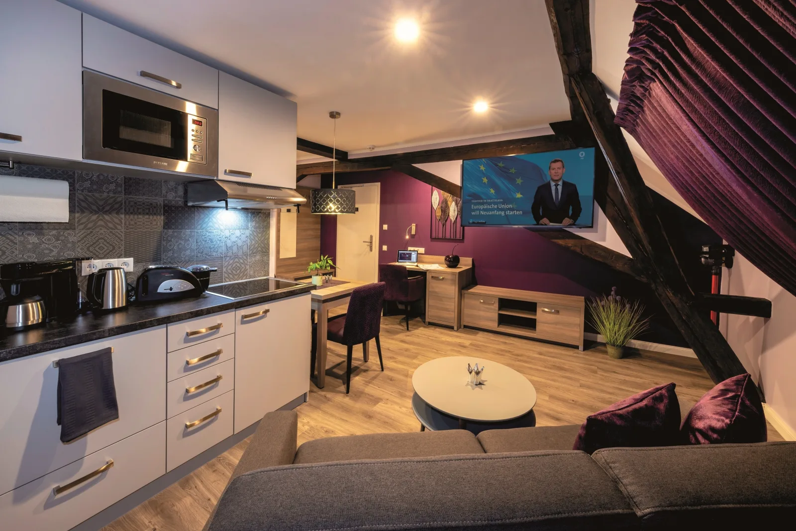 Queensize-Apartment  Marksburg