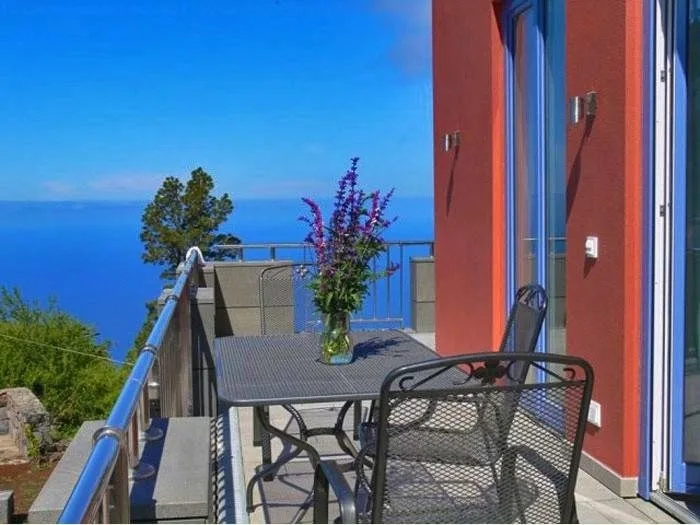 Luxus-Villa in ruhiger Lage - F4781