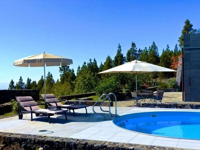 Luxus-Villa in ruhiger Lage - F4781